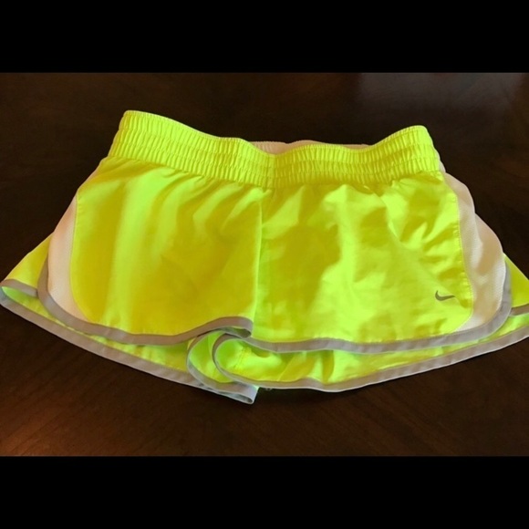 Nike Dri-Fit Shorts - Picture 1 of 4